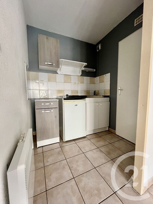 Appartement F2 &agrave; louer - 2 pi&egrave;ces - 47 m2 - Ales - 30 - LANGUEDOC-ROUSSILLON