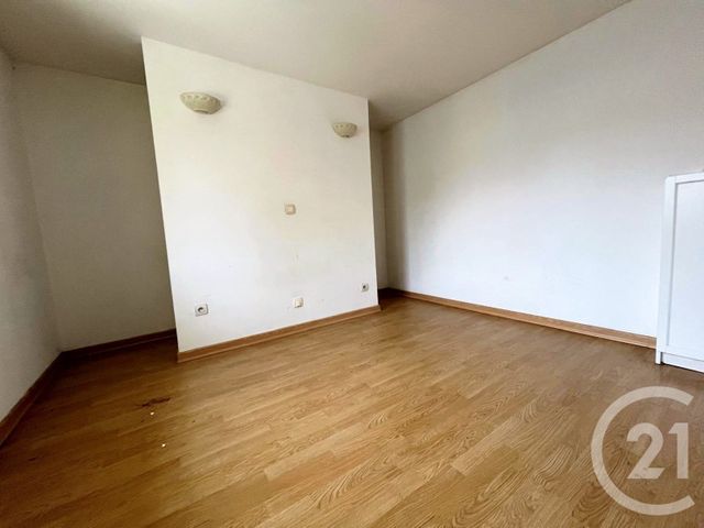 Local commercial à louer - 199.0 m2 - 30 - Gard