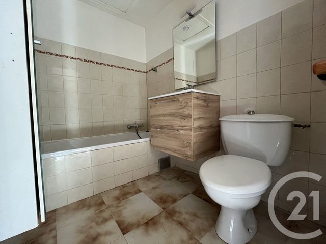 Maison &agrave; louer - 4 pi&egrave;ces - 87 m2 - Ales - 30 - LANGUEDOC-ROUSSILLON