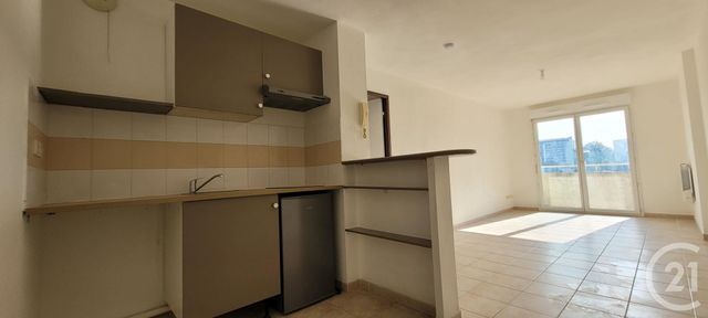 Appartement T2 &agrave; louer - 2 pi&egrave;ces - 38,39 m2 - Ales - 30 - LANGUEDOC-ROUSSILLON