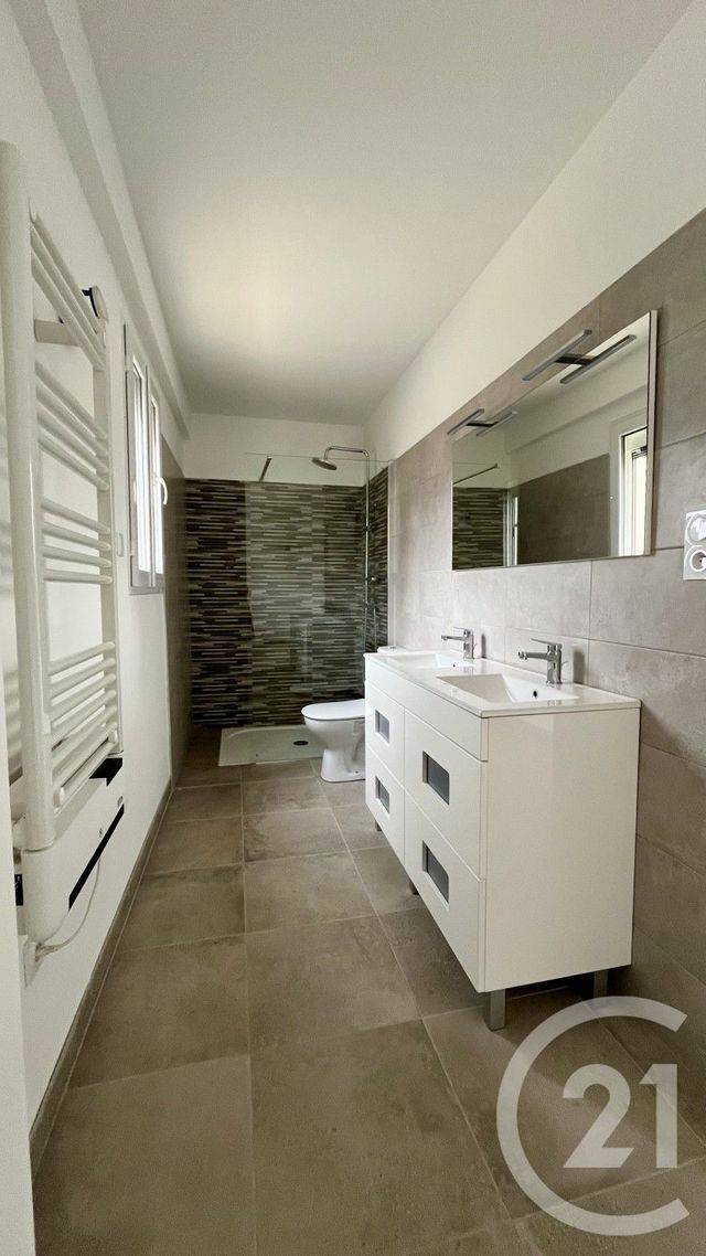 Maison &agrave; louer - 4 pi&egrave;ces - 90 m2 - St Hilaire De Brethmas - 30 - LANGUEDOC-ROUSSILLON