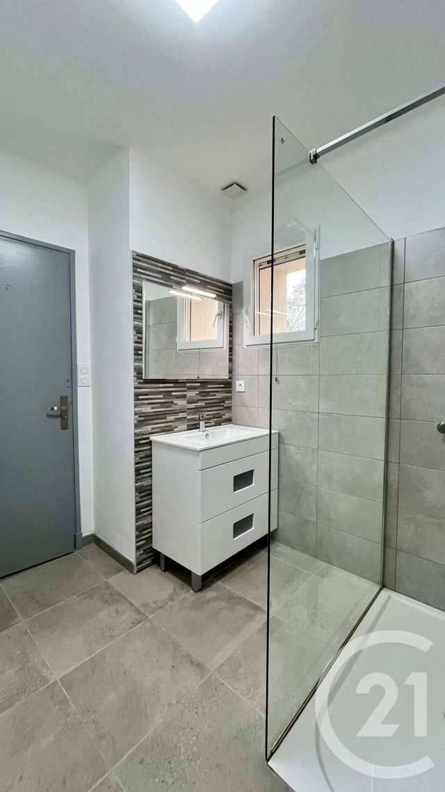 Maison &agrave; louer - 4 pi&egrave;ces - 90 m2 - St Hilaire De Brethmas - 30 - LANGUEDOC-ROUSSILLON