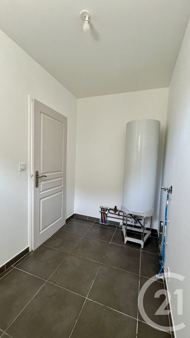 Appartement F4 &agrave; louer - 4 pi&egrave;ces - 98 m2 - St Christol Les Ales - 30 - LANGUEDOC-ROUSSILLON