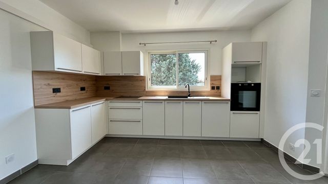 Appartement F4 &agrave; louer - 4 pi&egrave;ces - 98 m2 - St Christol Les Ales - 30 - LANGUEDOC-ROUSSILLON