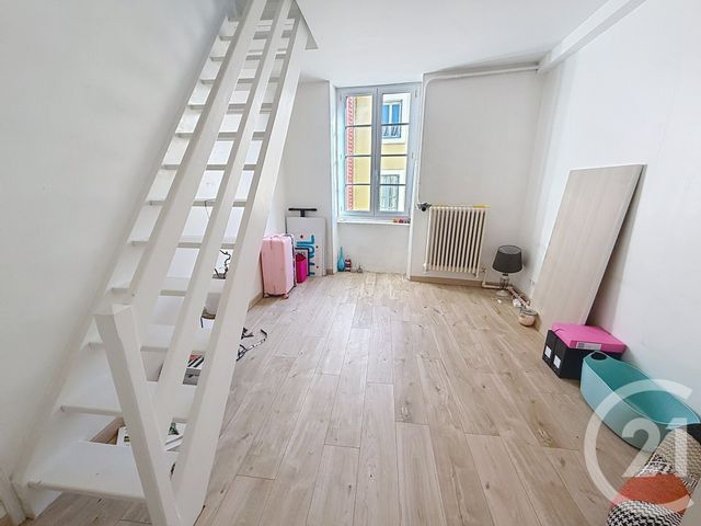 Appartement F4 &agrave; louer - 4 pi&egrave;ces - 88,74 m2 - Ales - 30 - LANGUEDOC-ROUSSILLON