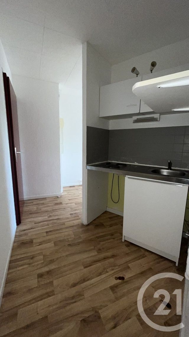 Appartement Studio &agrave; louer - 1 pi&egrave;ce - 18,64 m2 - Ales - 30 - LANGUEDOC-ROUSSILLON