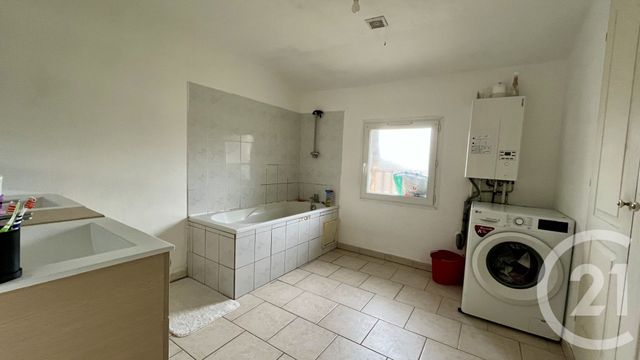 Appartement F5 &agrave; louer - 5 pi&egrave;ces - 115 m2 - St Privat Des Vieux - 30 - LANGUEDOC-ROUSSILLON