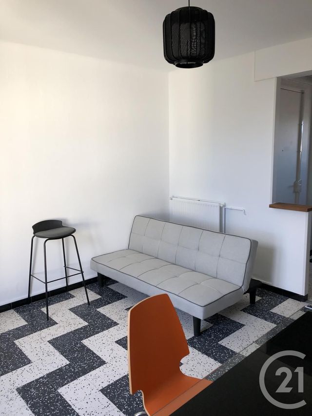 Appartement F4 &agrave; louer - 4 pi&egrave;ces - 66 m2 - Ales - 30 - LANGUEDOC-ROUSSILLON