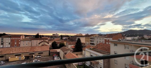 Appartement T4 &agrave; louer - 4 pi&egrave;ces - 67 m2 - Ales - 30 - LANGUEDOC-ROUSSILLON