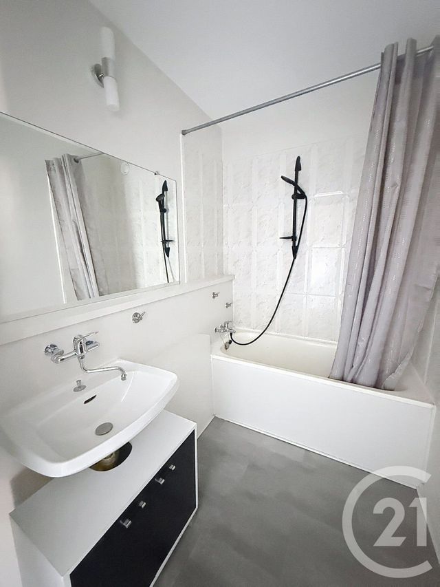 Appartement F4 &agrave; vendre - 4 pi&egrave;ces - 76,10 m2 - Ales - 30 - LANGUEDOC-ROUSSILLON