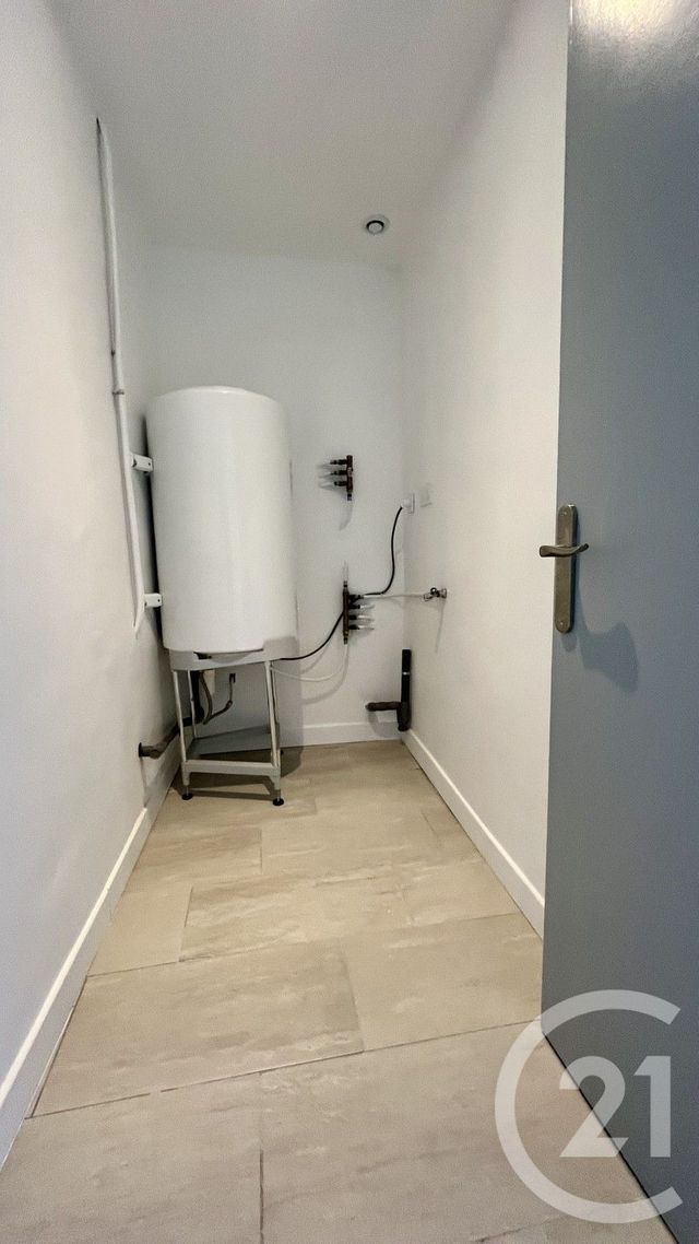 Appartement F3 &agrave; louer - 3 pi&egrave;ces - 76,20 m2 - Ales - 30 - LANGUEDOC-ROUSSILLON