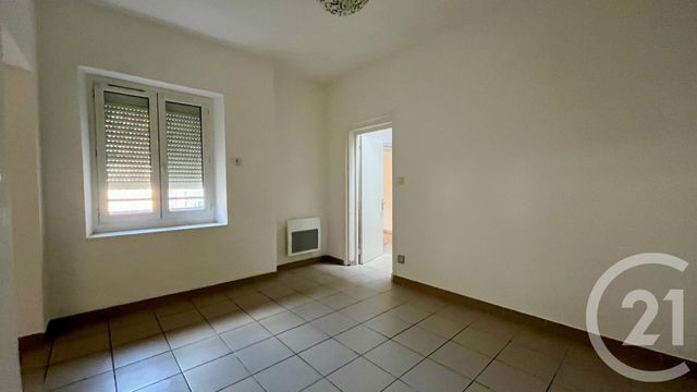 Appartement F4 &agrave; louer - 4 pi&egrave;ces - 50 m2 - Ales - 30 - LANGUEDOC-ROUSSILLON