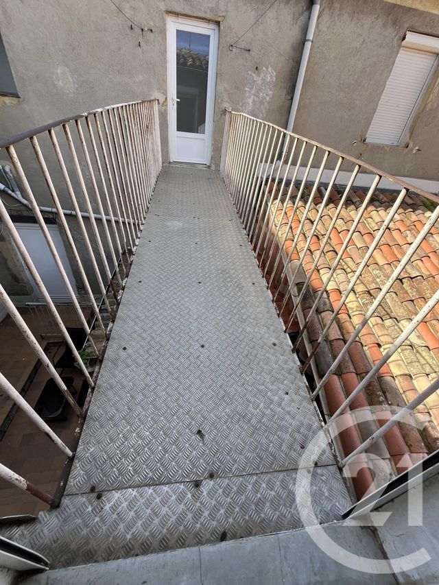 Appartement F4 &agrave; louer - 4 pi&egrave;ces - 50 m2 - Ales - 30 - LANGUEDOC-ROUSSILLON