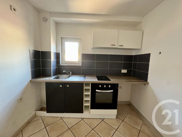 Appartement F4 &agrave; louer - 4 pi&egrave;ces - 50 m2 - Ales - 30 - LANGUEDOC-ROUSSILLON
