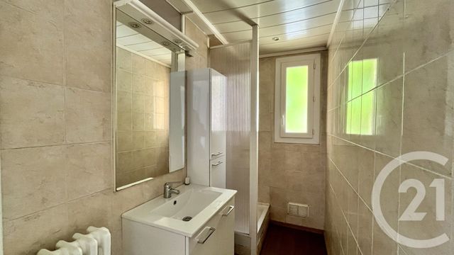 Appartement F3 &agrave; louer - 3 pi&egrave;ces - 55 m2 - Ales - 30 - LANGUEDOC-ROUSSILLON