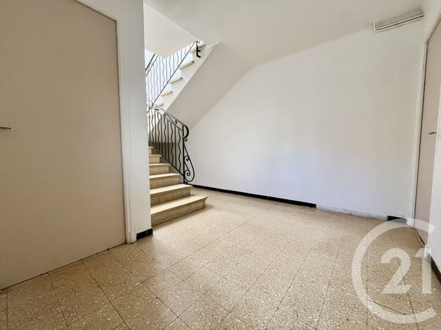 Appartement F5 &agrave; louer - 5 pi&egrave;ces - 95,88 m2 - Ales - 30 - LANGUEDOC-ROUSSILLON