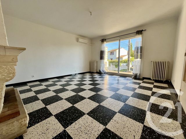 Appartement F5 &agrave; louer - 5 pi&egrave;ces - 95,88 m2 - Ales - 30 - LANGUEDOC-ROUSSILLON