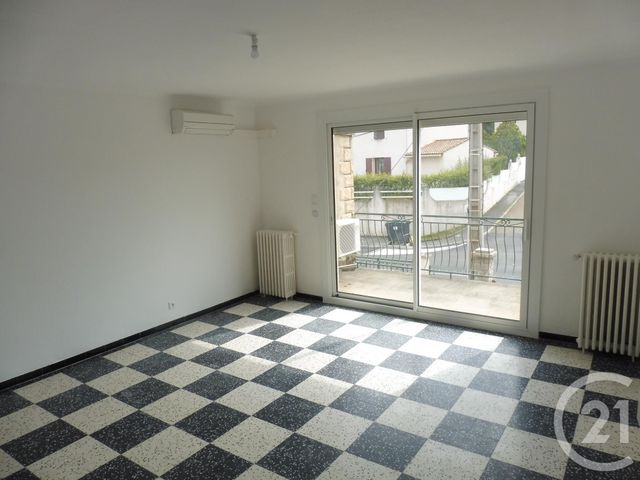 Appartement F5 &agrave; louer - 5 pi&egrave;ces - 95,88 m2 - Ales - 30 - LANGUEDOC-ROUSSILLON