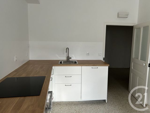 Appartement F3 &agrave; louer - 3 pi&egrave;ces - 78,25 m2 - St Jean Du Gard - 30 - LANGUEDOC-ROUSSILLON