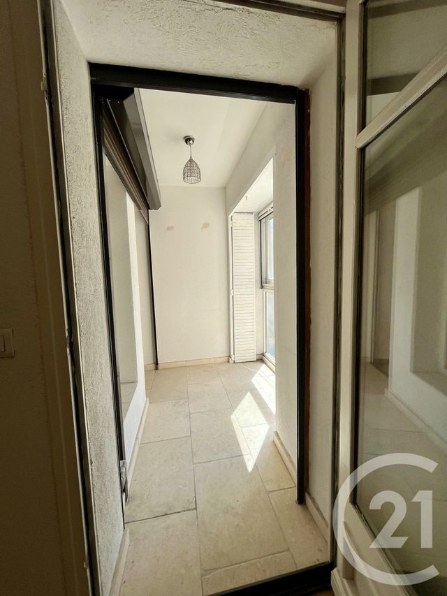Appartement F3 &agrave; louer - 3 pi&egrave;ces - 77,07 m2 - Lezan - 30 - LANGUEDOC-ROUSSILLON
