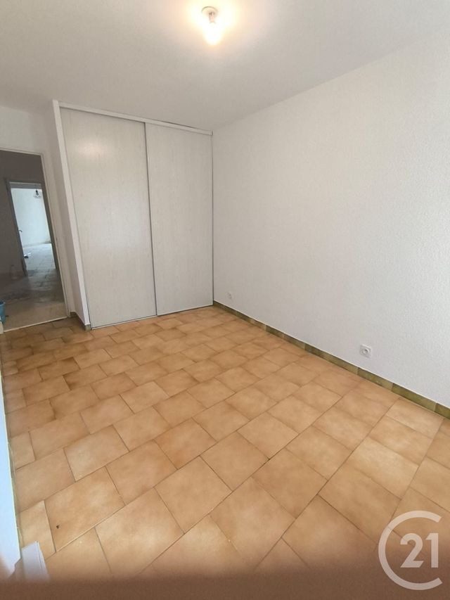 Appartement F3 &agrave; louer - 3 pi&egrave;ces - 77,07 m2 - Lezan - 30 - LANGUEDOC-ROUSSILLON