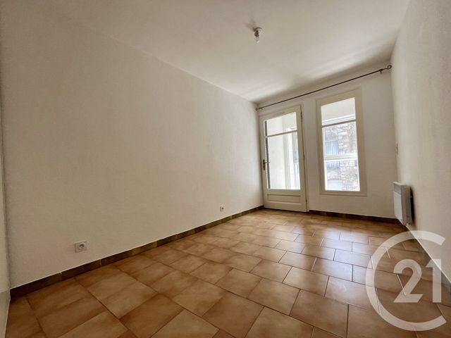 Appartement F3 &agrave; louer - 3 pi&egrave;ces - 77,07 m2 - Lezan - 30 - LANGUEDOC-ROUSSILLON