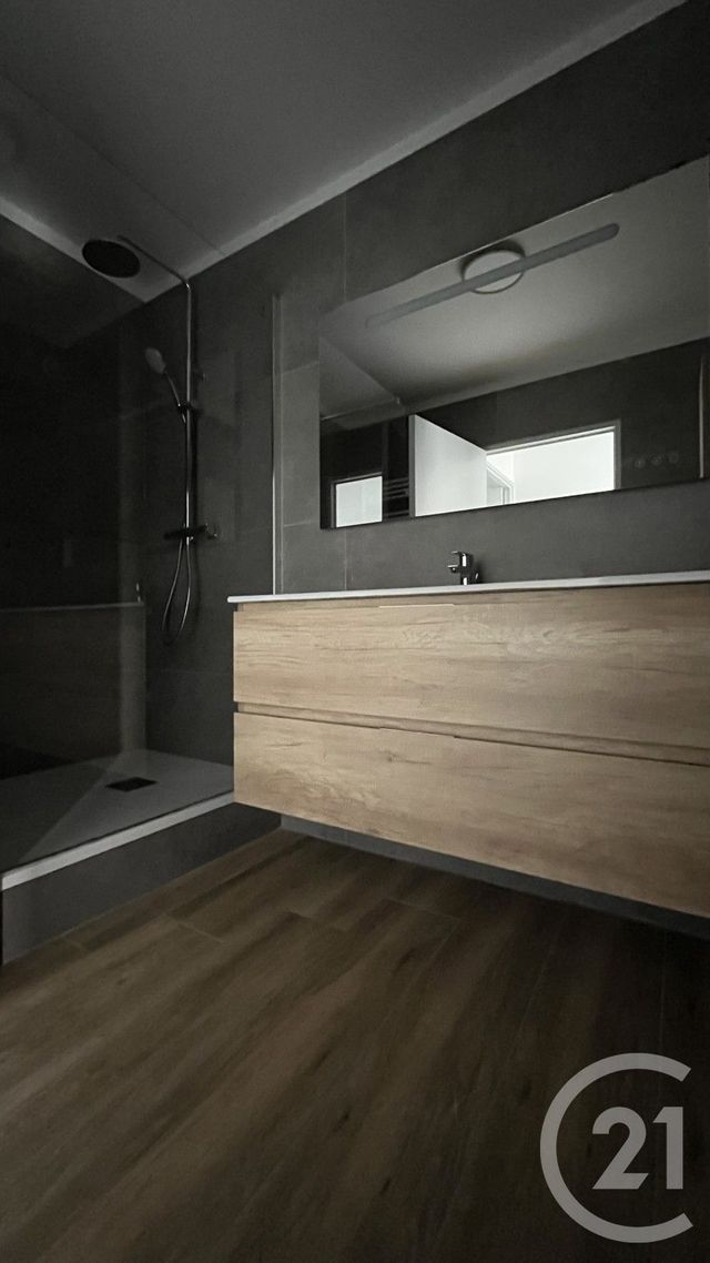 Appartement F3 &agrave; louer - 3 pi&egrave;ces - 70 m2 - Ales - 30 - LANGUEDOC-ROUSSILLON