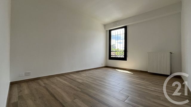 Appartement F3 &agrave; louer - 3 pi&egrave;ces - 70 m2 - Ales - 30 - LANGUEDOC-ROUSSILLON