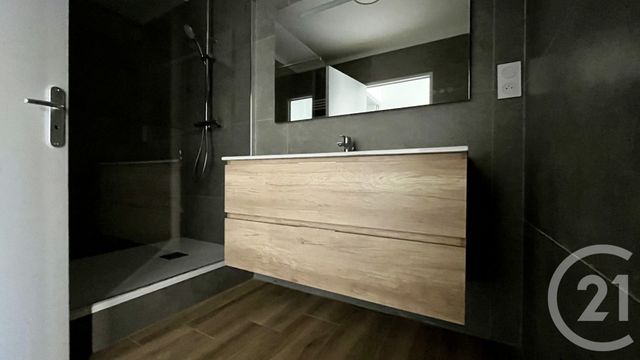 Appartement F3 &agrave; louer - 3 pi&egrave;ces - 70 m2 - Ales - 30 - LANGUEDOC-ROUSSILLON
