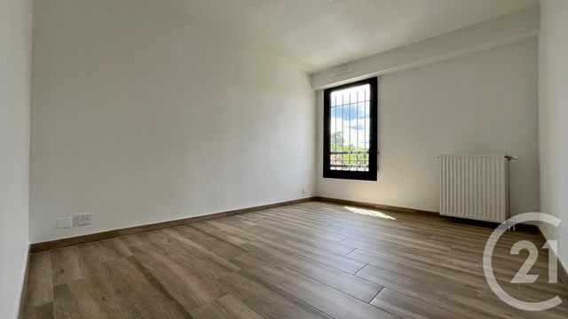 Appartement F3 &agrave; louer - 3 pi&egrave;ces - 70 m2 - Ales - 30 - LANGUEDOC-ROUSSILLON