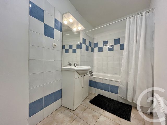 Appartement T3 &agrave; louer - 3 pi&egrave;ces - 57,18 m2 - Ales - 30 - LANGUEDOC-ROUSSILLON