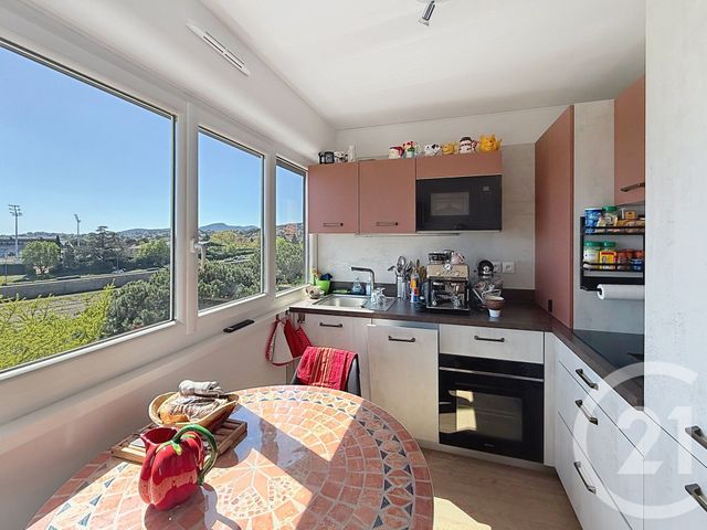 Appartement F4 &agrave; louer - 4 pi&egrave;ces - 86,50 m2 - Ales - 30 - LANGUEDOC-ROUSSILLON