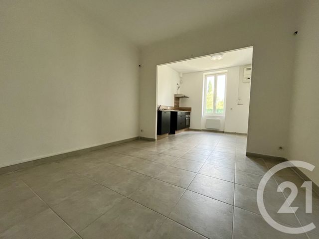 Appartement T3 &agrave; louer - 3 pi&egrave;ces - 58 m2 - St Hilaire De Brethmas - 30 - LANGUEDOC-ROUSSILLON