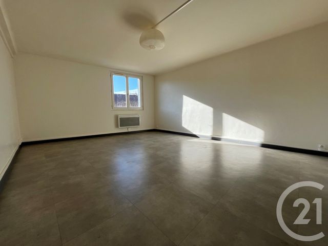 Appartement T2 &agrave; louer - 2 pi&egrave;ces - 43,10 m2 - St Ambroix - 30 - LANGUEDOC-ROUSSILLON