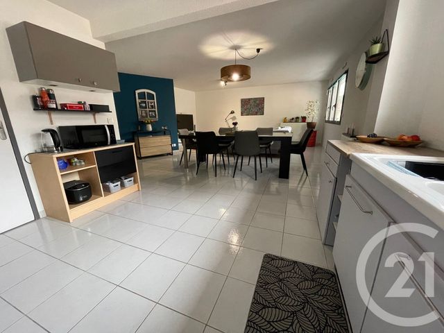 Appartement F3 &agrave; louer - 3 pi&egrave;ces - 85,57 m2 - Ales - 30 - LANGUEDOC-ROUSSILLON