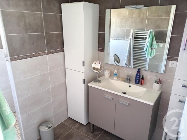 Maison &agrave; louer - 4 pi&egrave;ces - 89,89 m2 - Ales - 30 - LANGUEDOC-ROUSSILLON