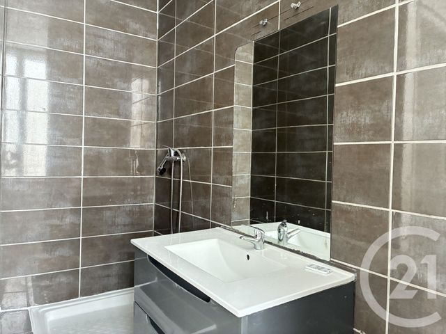 Appartement T4 &agrave; louer - 4 pi&egrave;ces - 67,50 m2 - La Grand Combe - 30 - LANGUEDOC-ROUSSILLON