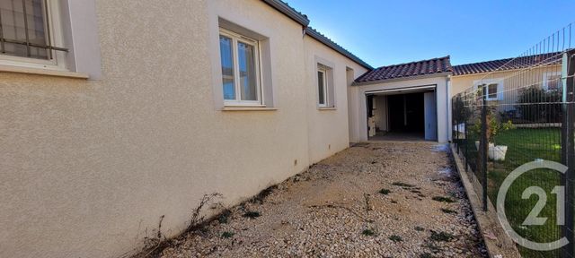 Maison &agrave; louer - 3 pi&egrave;ces - 62,20 m2 - Ribaute Les Tavernes - 30 - LANGUEDOC-ROUSSILLON