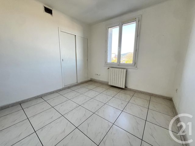 Appartement F4 &agrave; louer - 3 pi&egrave;ces - 66 m2 - Ales - 30 - LANGUEDOC-ROUSSILLON