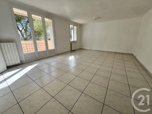 Appartement F4 &agrave; louer - 3 pi&egrave;ces - 66 m2 - Ales - 30 - LANGUEDOC-ROUSSILLON