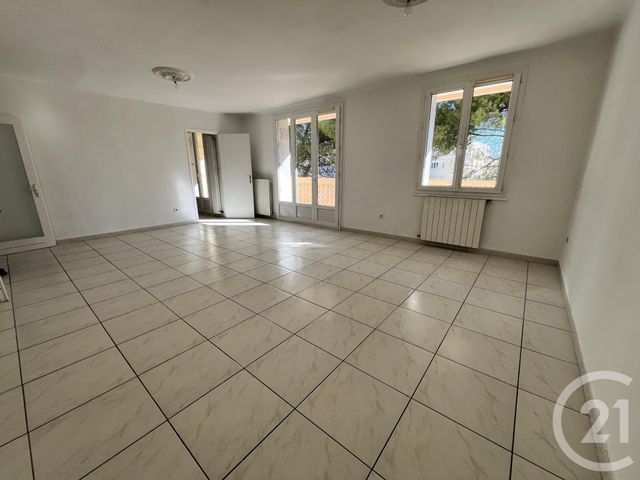 Appartement F4 &agrave; louer - 3 pi&egrave;ces - 66 m2 - Ales - 30 - LANGUEDOC-ROUSSILLON