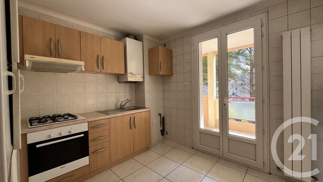 Appartement F4 &agrave; louer - 3 pi&egrave;ces - 66 m2 - Ales - 30 - LANGUEDOC-ROUSSILLON