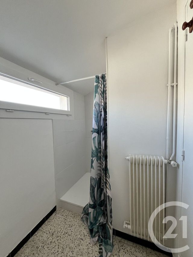 Appartement F2 &agrave; louer - 2 pi&egrave;ces - 34 m2 - Ales - 30 - LANGUEDOC-ROUSSILLON