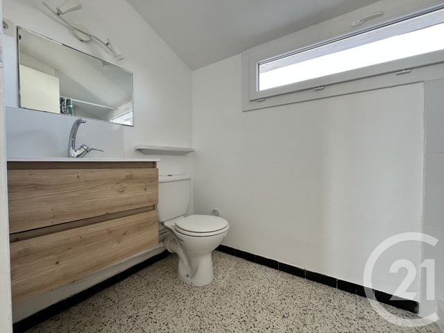 Appartement F2 &agrave; louer - 2 pi&egrave;ces - 34 m2 - Ales - 30 - LANGUEDOC-ROUSSILLON