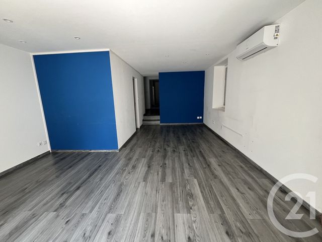 Bureaux à louer - 90.0 m2 - 30 - Gard