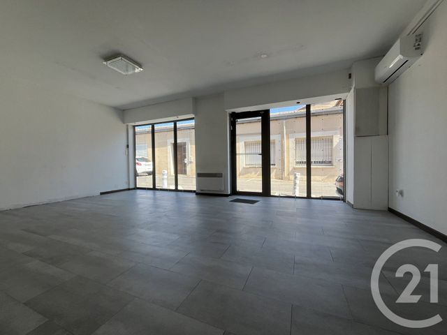 Parking &agrave; louer - 90 m2 - St Christol Les Ales - 30 - LANGUEDOC-ROUSSILLON