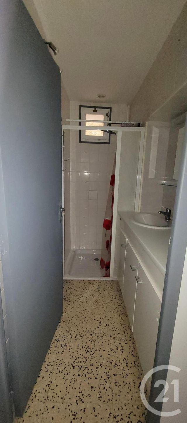 Appartement F3 &agrave; louer - 3 pi&egrave;ces - 64 m2 - Ales - 30 - LANGUEDOC-ROUSSILLON