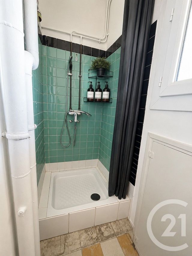 Appartement T3 &agrave; louer - 3 pi&egrave;ces - 58 m2 - Ales - 30 - LANGUEDOC-ROUSSILLON