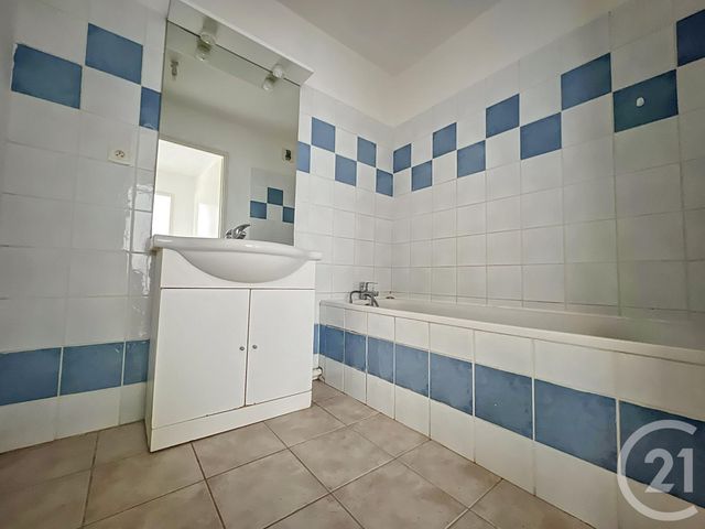 Appartement F2 bis &agrave; louer - 3 pi&egrave;ces - 55,25 m2 - Ales - 30 - LANGUEDOC-ROUSSILLON