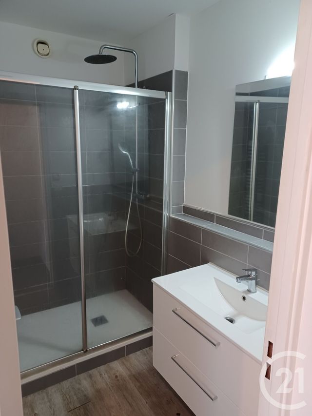 Appartement T3 &agrave; louer - 3 pi&egrave;ces - 63,20 m2 - Ales - 30 - LANGUEDOC-ROUSSILLON